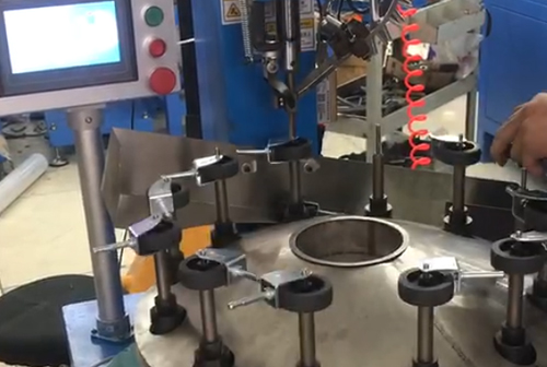 1681369418125908.jpg 2023-4-13-鉚釘機(jī)中鉚釘?shù)姆N類和用途.jpg